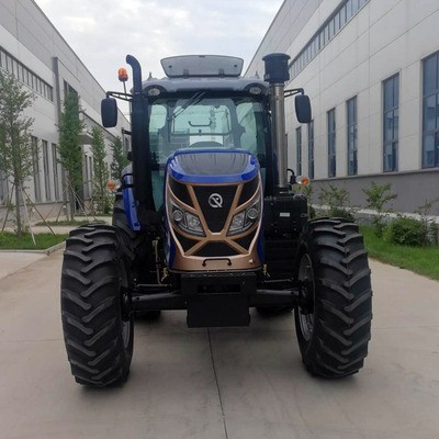 銀泉牌260馬力AGRI TRACKING2604-R輪式拖拉機(jī)配套動(dòng)力強(qiáng)性能穩(wěn)