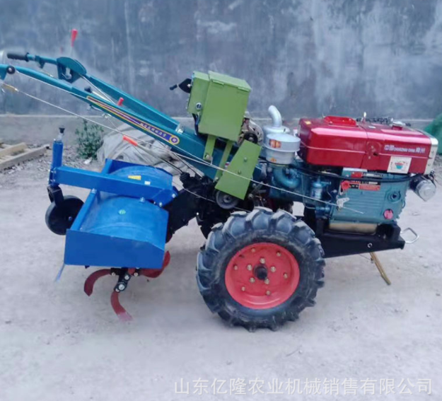 手扶式柴油旋耕機(jī) 可加座位手扶拖拉機(jī) 水旱兩用打田機(jī)視頻