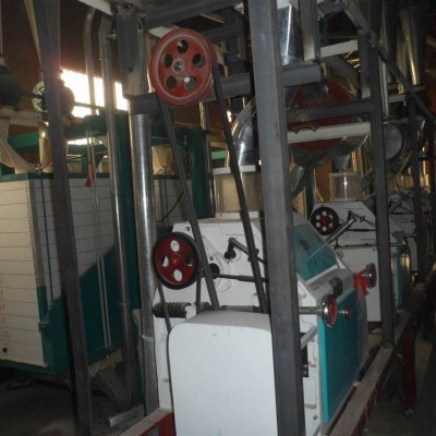 大型全自動(dòng)磨面機(jī) 大成機(jī)械 磨面機(jī)器中小型 可加工小麥，玉米