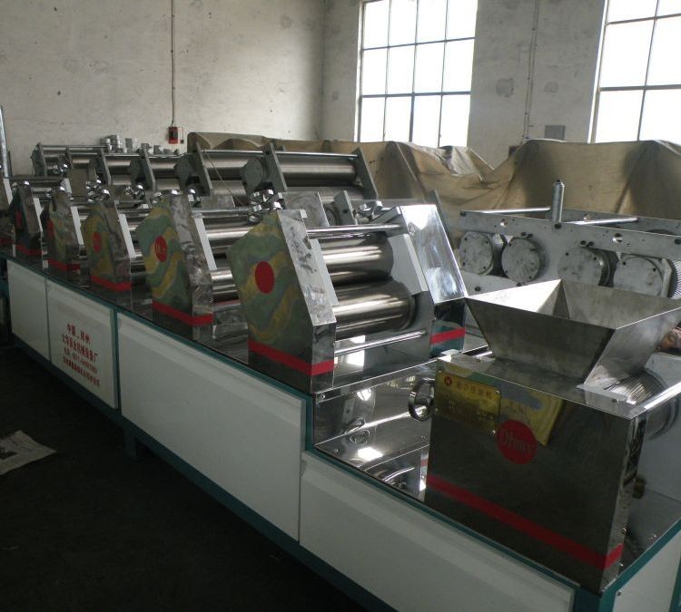 低溫掛面生產(chǎn)線 全自動面條機 大型商用壓面機