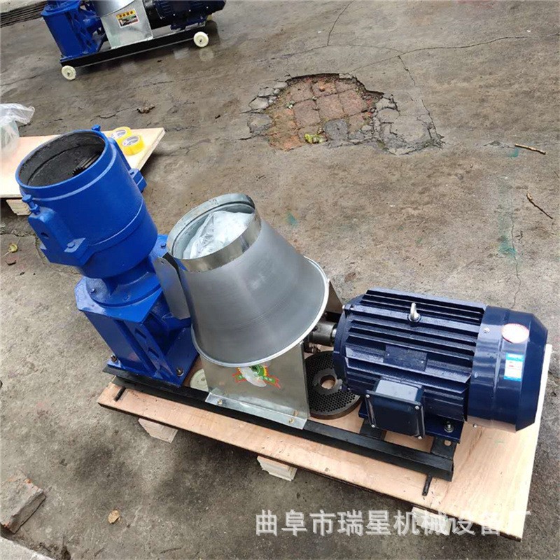 牛羊飼料顆粒機 全新飼料顆粒設(shè)備 養(yǎng)殖場大豆玉米飼料顆粒機
