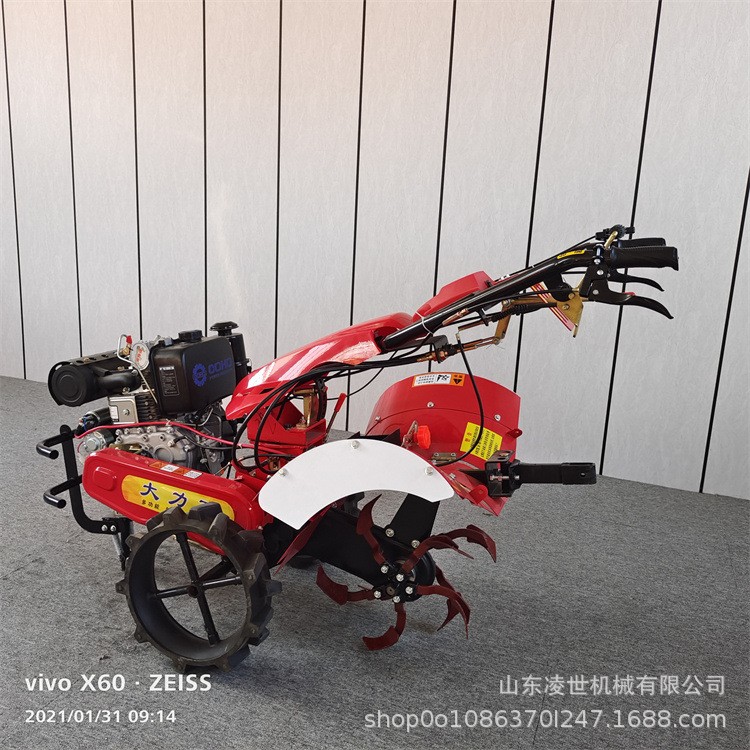 履帶式微耕機(jī) 大棚果園旋耕開溝機(jī) 小型家用農(nóng)用耕地旋耕機(jī)